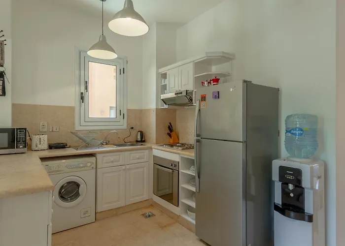Charming With Pool In Prime Location Apartment Hurghada